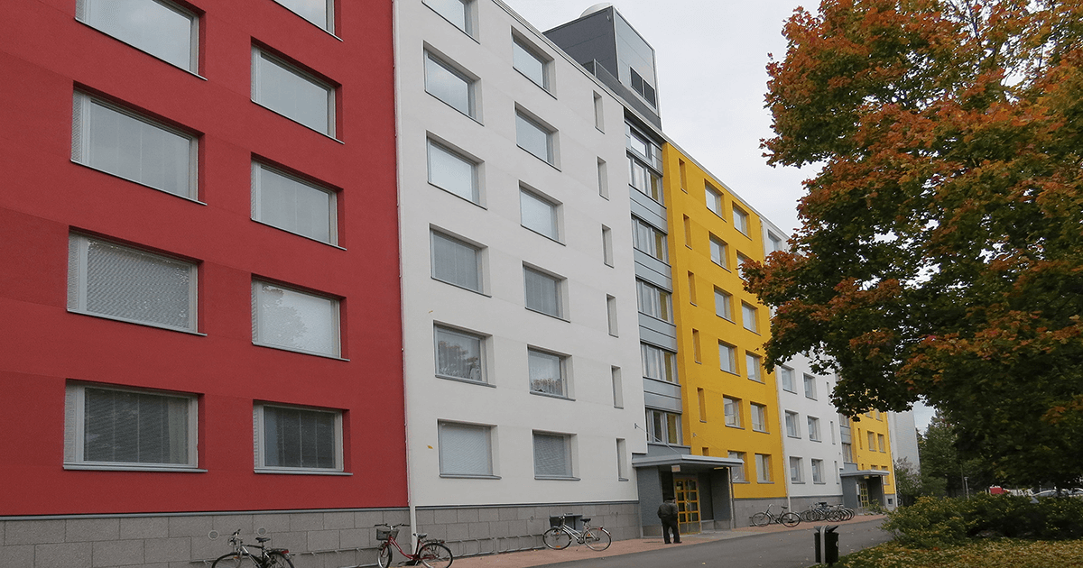 Noin viiden kilometrin päässä Turun keskustasta sijaitsevassa Jyrkkälässä kohoaa 17 kerrostaloa.